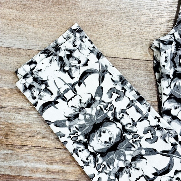 VERO MODA White & black floral skinny jeans - Picture 5 of 10